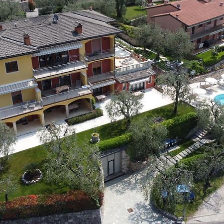 Villa Due Leoni - Residence Brenzone sul Garda Esterno foto
