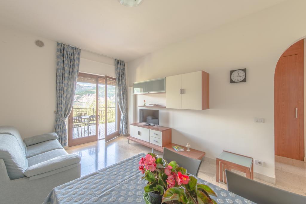 Villa Due Leoni - Residence Brenzone sul Garda Esterno foto