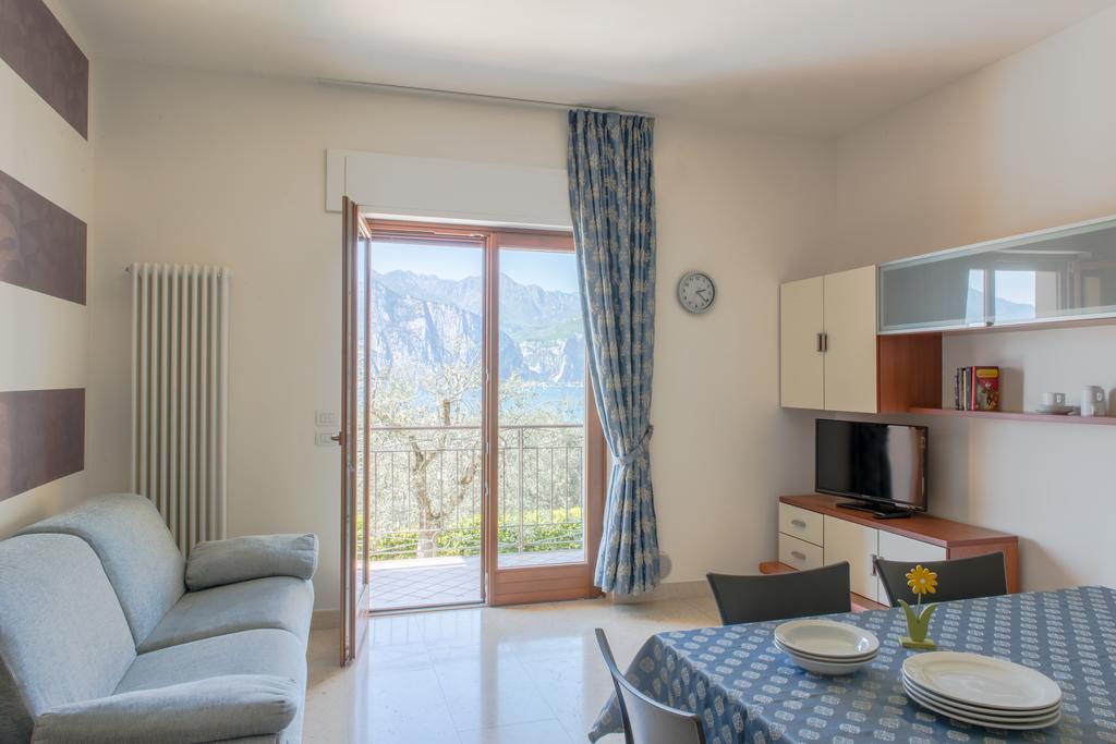 Villa Due Leoni - Residence Brenzone sul Garda Esterno foto